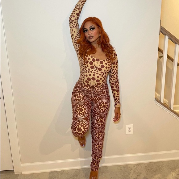 Brokenland.co on Instagram two piece set limited edition - Picture 1 of 6